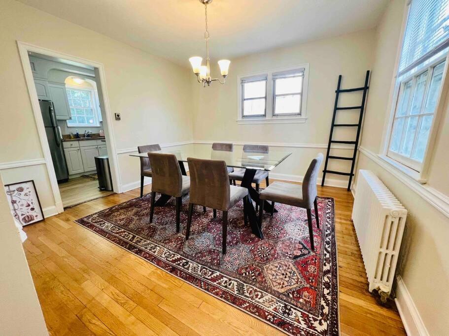 Dc'S Best Location 4 Bed With Parking Walk To Metro And Nightlife Bethesda Row Chevy Chase Bagian luar foto