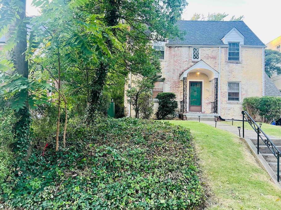Dc'S Best Location 4 Bed With Parking Walk To Metro And Nightlife Bethesda Row Chevy Chase Bagian luar foto