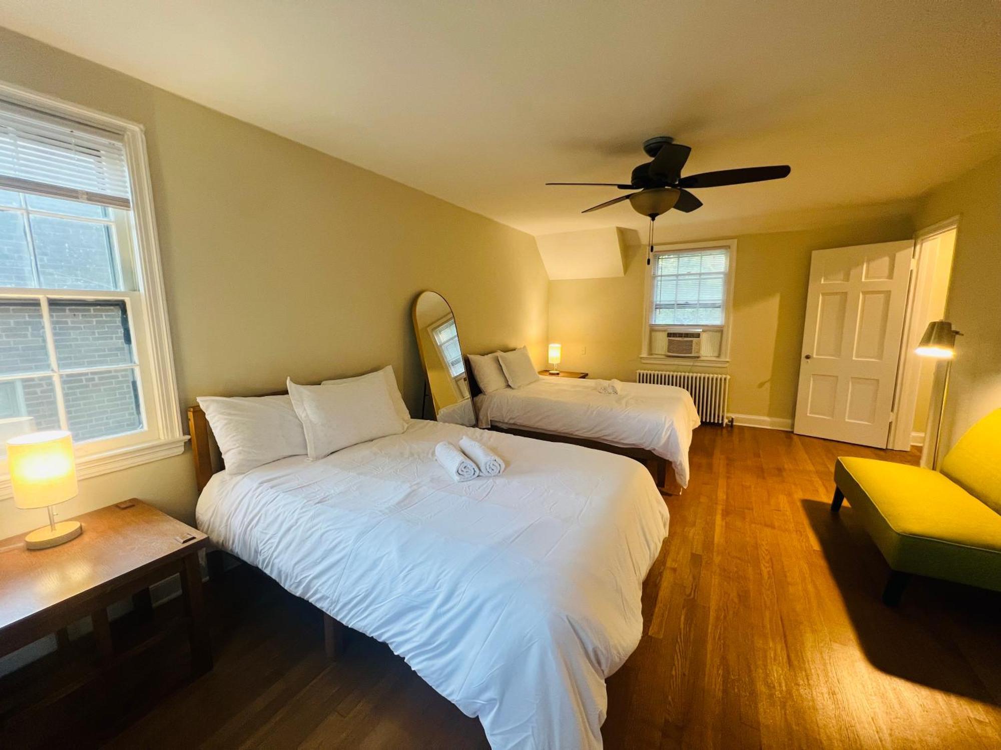 Dc'S Best Location 4 Bed With Parking Walk To Metro And Nightlife Bethesda Row Chevy Chase Bagian luar foto