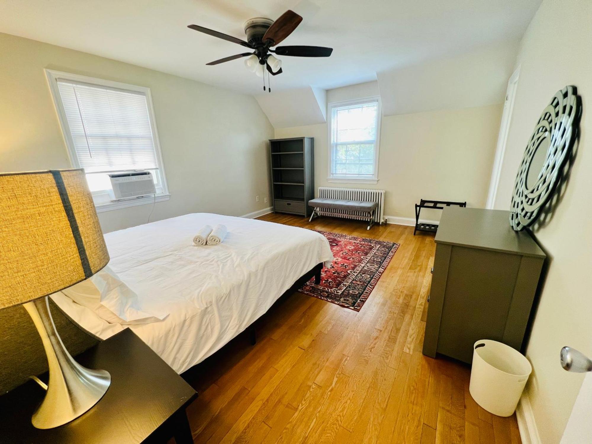 Dc'S Best Location 4 Bed With Parking Walk To Metro And Nightlife Bethesda Row Chevy Chase Bagian luar foto