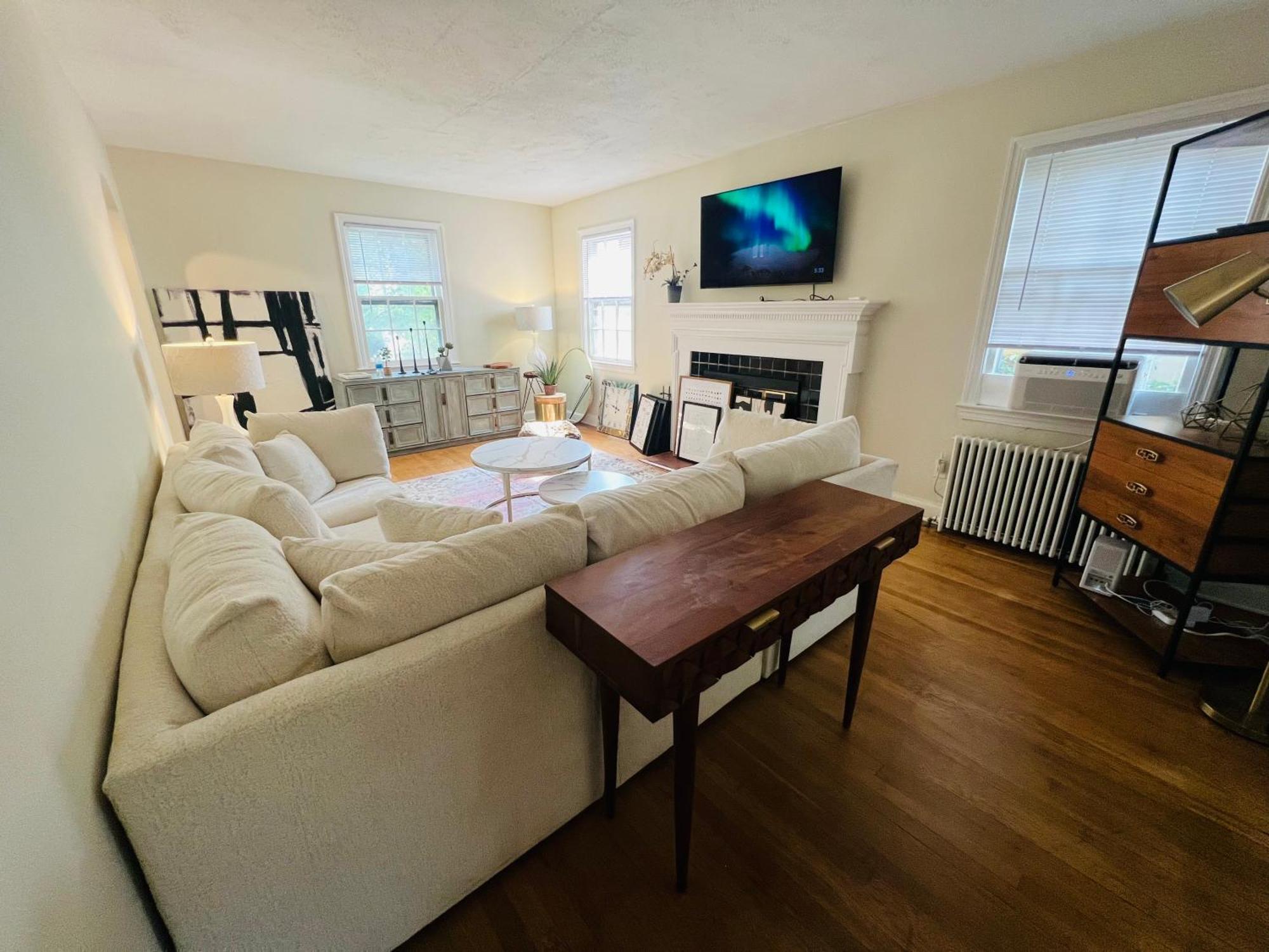 Dc'S Best Location 4 Bed With Parking Walk To Metro And Nightlife Bethesda Row Chevy Chase Bagian luar foto